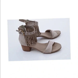 Rebels fringe sandals